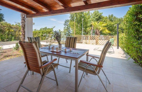 Njivice Casa | 85 m² Casa ∙ 2 habitaciones ∙ 4 personas