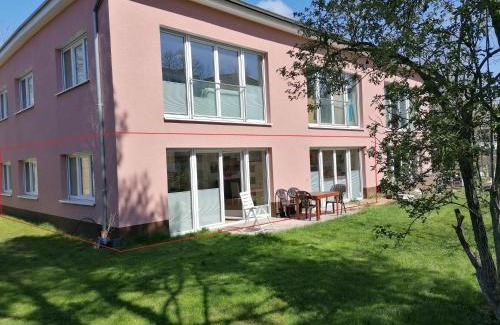Stadtmitte Apartamento | 85 qm Wohnung Pauluste mit Terasse und Garten