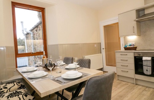 Jedburgh Cabaña | 85C Bongate