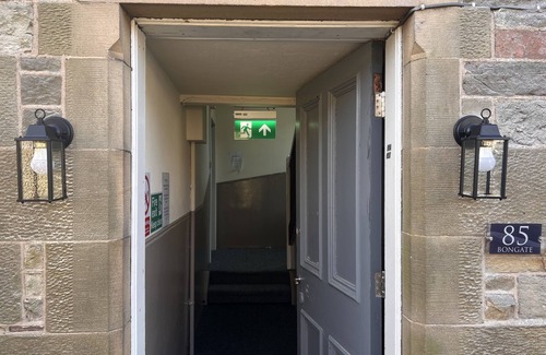 Jedburgh Cabaña | 85C Bongate