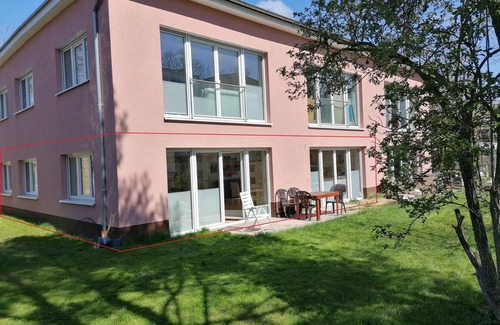 Stadtmitte Apartamento | 85sqm 2-room apartment "Pauluste" with quiet garden/ terrace and close to the city center