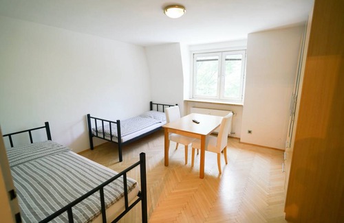 Unterdobling Otro | 860 ft² Shared room
