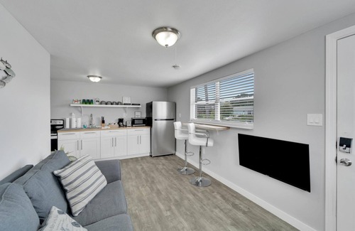 Tampa Apartamento | 8818 Rocky Creek Drive Unit A