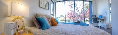 Bentleigh East Apartamento | 89B - Your Dream Stay Business or Travel Mornings with coffee in Bentleigh