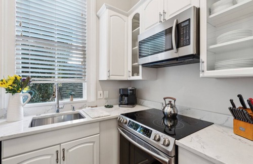 Downtown Charleston Casa | 178 St Philip St, a una cuadra de King Group potencial + estacionamiento. Histórico y chic