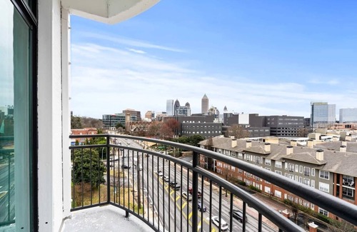 Buckhead Casa | 8th Floor City View Condo in Midtown Atlanta