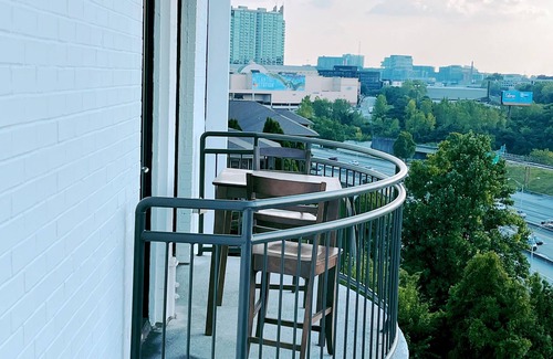 Buckhead Casa | 8th Floor City View Condo in Midtown Atlanta