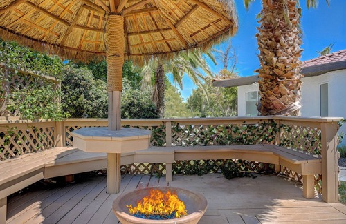 Spring Valley Villa | 8x5 Oasis - Huge Luxury Villa w/ heated pool & spa
