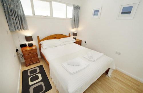 Bishopston Casa | 9 306B Redcliffe Apartments, Caswell Bay