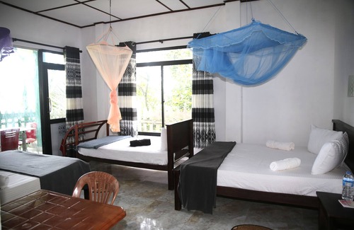 Ella Casa | 9 Arch View Rest Inn