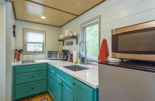 Mills River Casa | #9 Balsam · Balsam @ Acony Bell Tiny Home Village