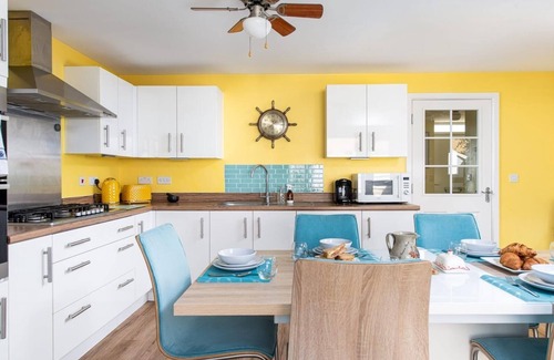 Patchway Casa | 9 bed home designed for contractors and families