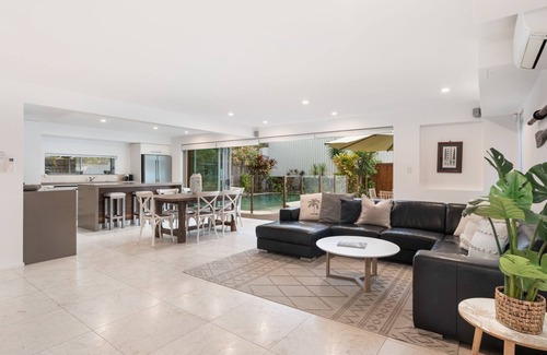 Sunshine Beach Casa | 9 Depper St - Abajo casa que admite mascotas