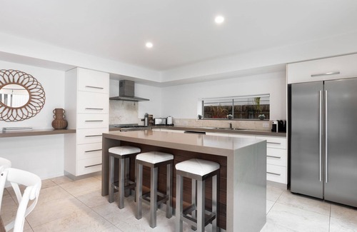 Sunshine Beach Casa | 9 Depper St - Abajo casa que admite mascotas