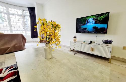 Taman Sri Endah Apartamento | 9 Guest 3 Room Sri Petaling Night Market Bkt Jalil Pavilion Jalil Stadium Sport Center IMU TBS Station