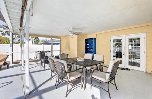 Bayshore Gardens Casa | 9 Mi to Beaches Home with Pool and Patio in Bradenton