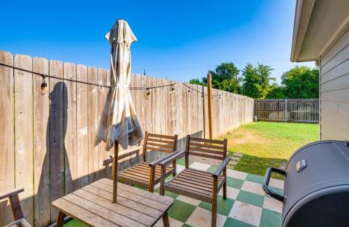 Bryan Casa | 9 Mi to College Station Dog-Friendly Home with Yard