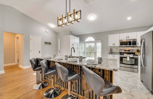 Briargrove Casa | 9 Mi to Disney: Themed Rooms & Private Pool!