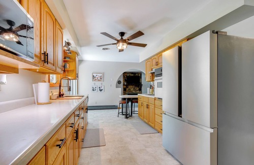 Frederick Casa | 9 Mi to Downtown Rushville: Cozy Getaway w/Grill