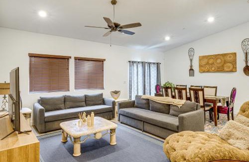 Greenacres Casa | 9 Mi to Dtwn Bakersfield Pet-Friendly Home