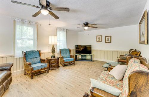 Murphy Casa | 9 Mi to Dtwn Murphy Secluded Tri-State Stay!