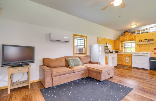Central Lake Cabina | 9 Mi to Lake Michigan: Secluded Cabin Getaway