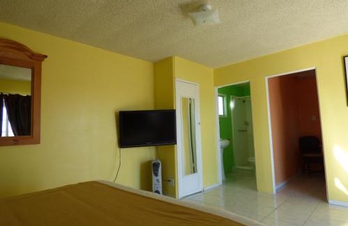 Twentynine Palms Hotel | 9 Palms Inn
