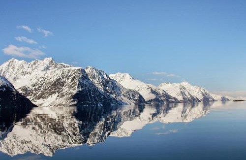 Lyngen Casa | 9 person holiday home in Lyngseidet