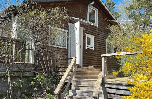 Flemingsberg Casa | 9 person holiday home in HUDDINGE