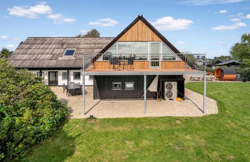Hvidbjerg Strand Casa | 9 Rooms Amazing Sommerhouse