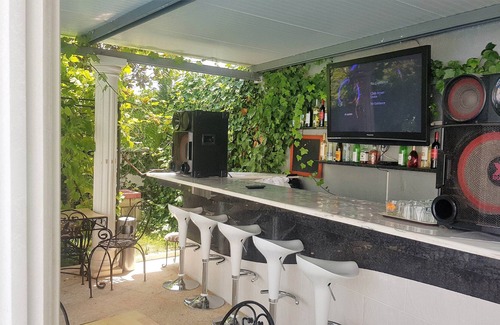 Arnal Casa | 9 Rooms Residence at Villa 5☆(20-30Guests)