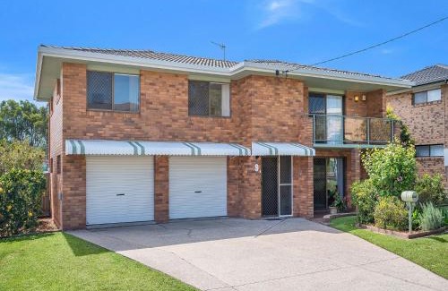 Battery Hill Casa | 9 Rowell Street Battery Hill QLD