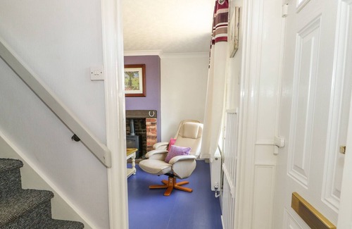 Spalding Cabaña | 9 TYDD LOW ROAD, family friendly, with open fire in Tydd St Mary