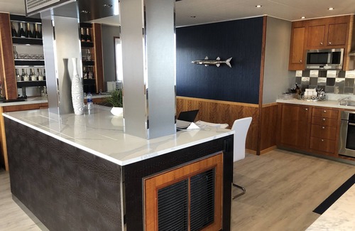 Sun Bay South Alquiler De Eote | 90 'yate lujoso construido a medida Tampa Bay Florida