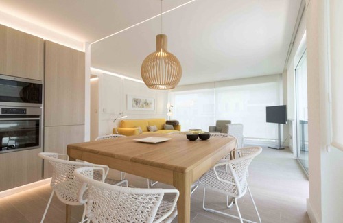 Antiguo Apartamento | 90 m² Apartamento ∙ 3 habitaciones ∙ 6 personas