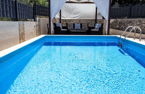 Razanj Apartamento | 90 m² Apartamento ∙ 3 habitaciones ∙ 6 huéspedes