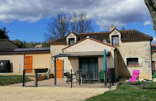 Saint-Laurent-des-Batons Casa | 90 m² Casa ∙ 3 habitaciones ∙ 6 personas