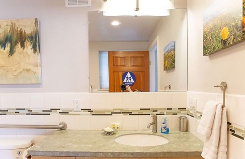 Avila Beach Apartamento | 90 San Luis Street Unit B 1 Bedroom Apts by Redawning