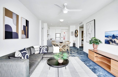 Cairns Central Business District Condominio | 901 Harbour Lights- Luxury 2BR Waterfront Apartment | Stunning Marina Views | Pool + Sauna