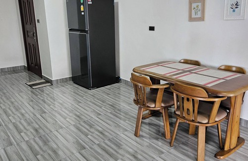 Chang Phueak Apartamento | 902/1: 91 sm, luxurious, fully renovated, 2 bed apartment. with free fast WiFi.