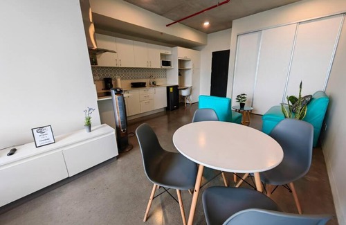 La California Apartamento | 906B URBN Barrio Escalante Estudio con Aire Acondicionado y Parqueo