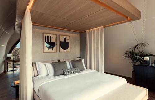 Vari-Voula-Vouliagmeni Hotel | 91 Athens Riviera, The Resort