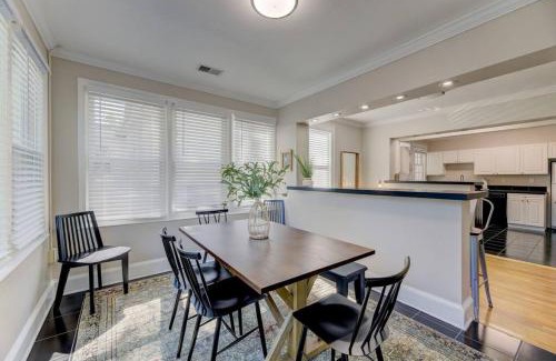 Earlewood Casa | 910 Sunset - Suite on Sunset
