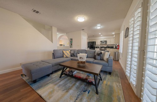 Mission Hills Casa | 911 Ocean Twelve Quiet Safe Family Reunion