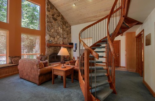 North Wawona Casa | 92R Jolie Cabin