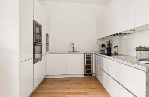 Arstad Condominio | 92sqm of Luxury | 24/7 checkin | Roofterrace