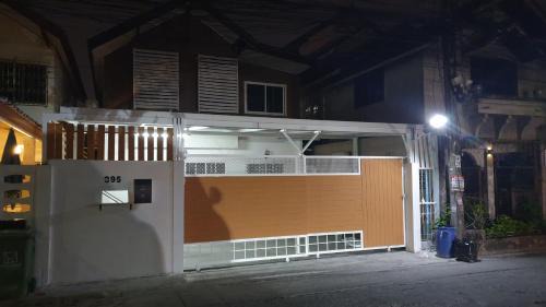 Khlong Chaokhunsing Villa | 93 House
