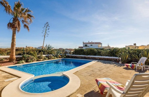 Cales Piques Villa | 93 m² Villa ∙ 3 habitaciones ∙ 5 huéspedes