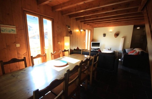 Morzine Apartamento | 94 m² Apartamento ∙ 4 habitaciones ∙ 10 personas