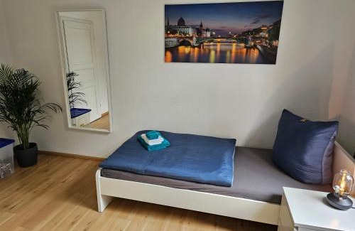 Heppens Apartamento | 95qm Erdgeschosswohnung im Villenviertel vollausgestattet mit Kamin, Balkon und Garten - WLAN gratis